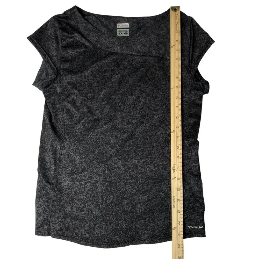Columbia Women's Black and Grey Titanium Athletic‎ Top Size Small - Picture 5 of 9